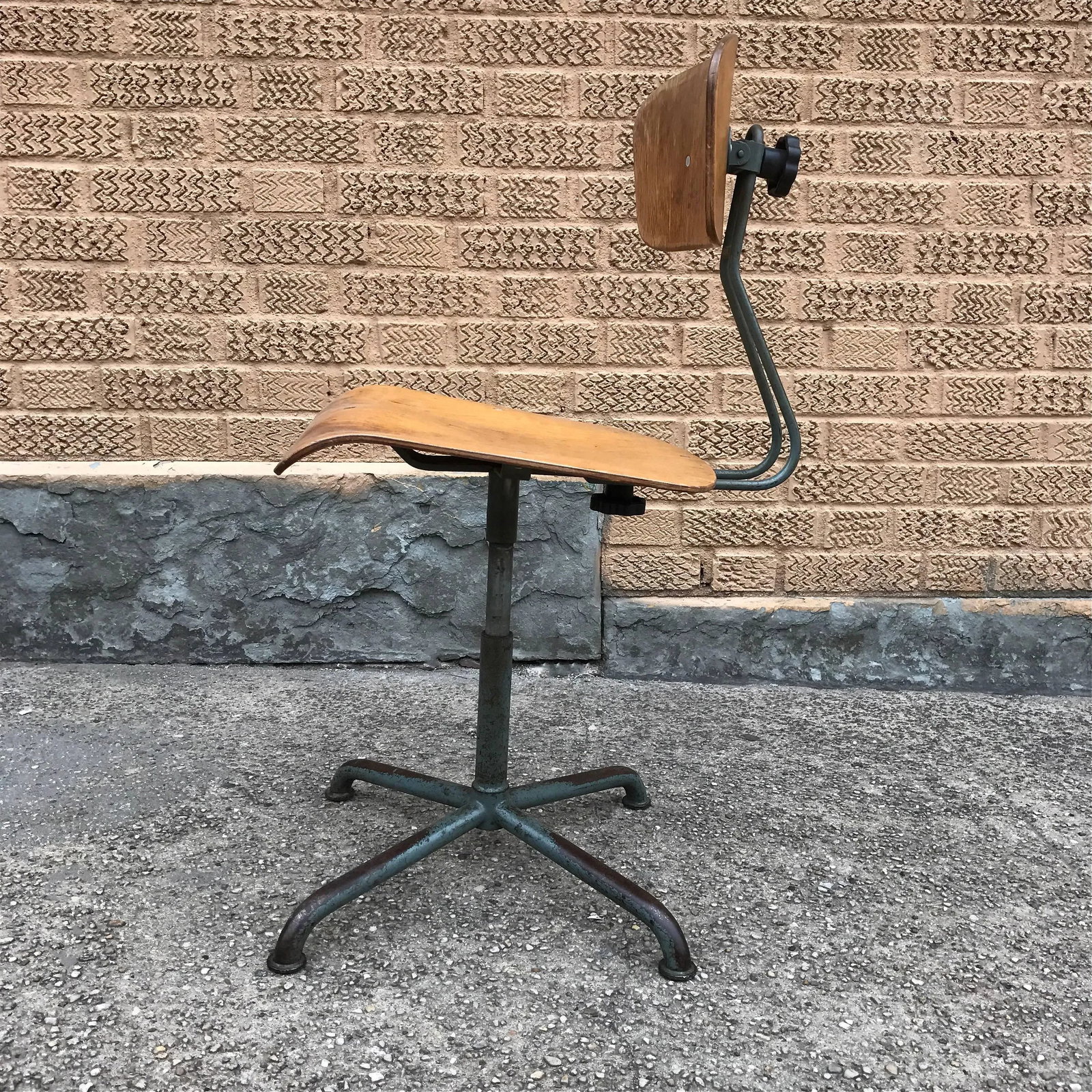 Vintage Basler Eisenmöbelfabrik Sissach, Bes Adjustable Shop Stools- Set of 4 - 5