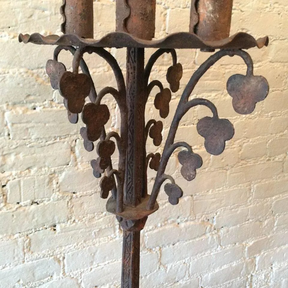 Early 20th Century Gothic Wrought Iron Floor Lamp in the Style of Samuel Yellin - 6