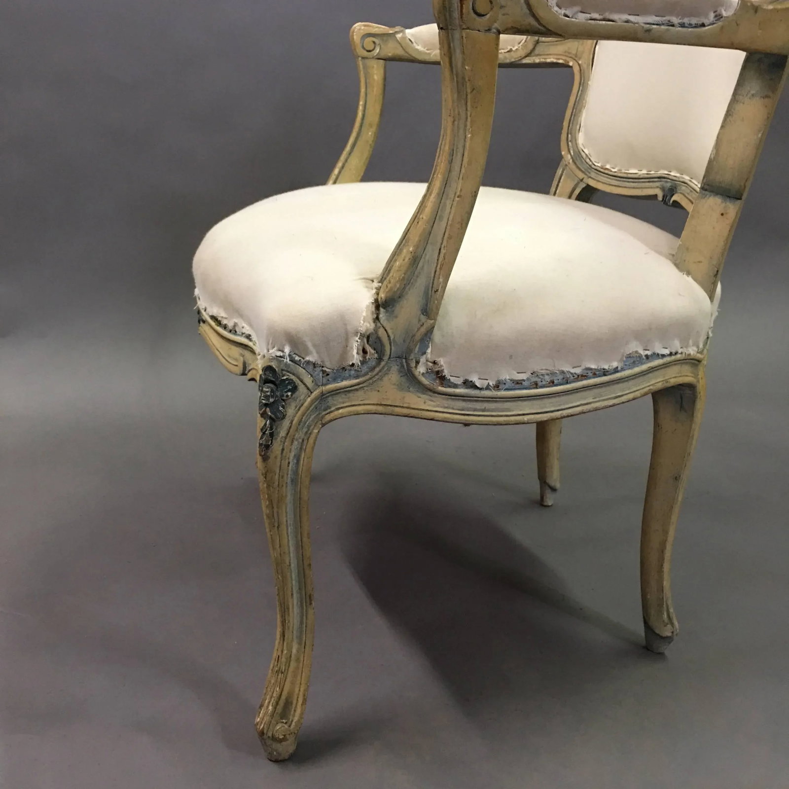 1930s Vintage Louis XVI Style Carved Mahogany Armchair - 7