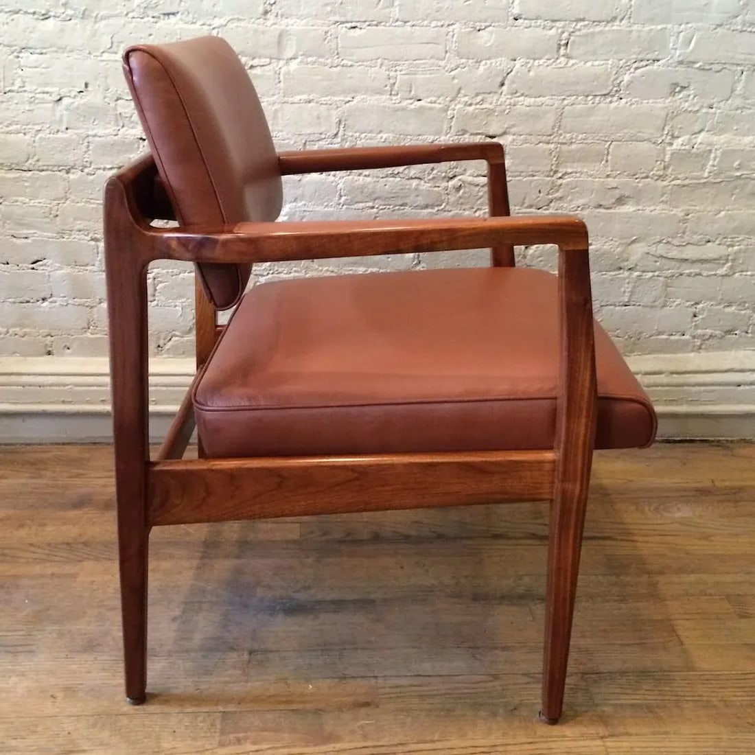 1960s Vintage Limited Edition Jens Risom Leather Armchair - 3