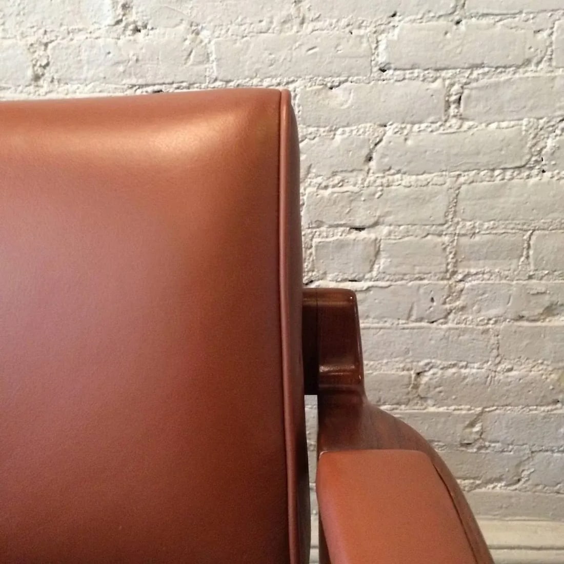 1960s Vintage Limited Edition Jens Risom Leather Armchair - 7