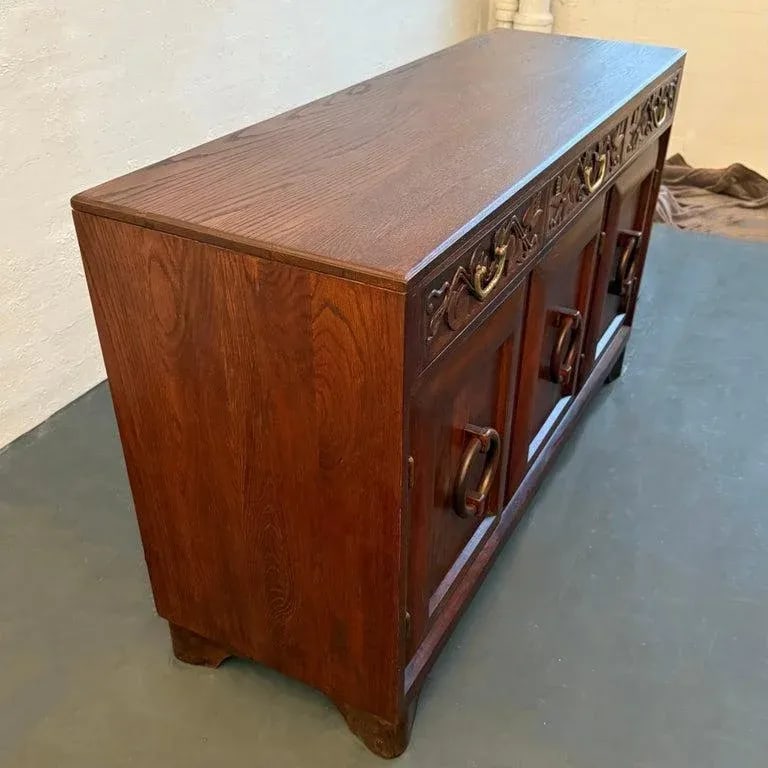 1940s Craftsman Carved Oak Sideboard Credenza by Old Hickory Furniture Company - 10