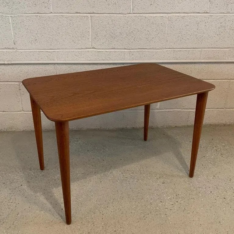 Scandinavian Modern Teak Side Table by Peter Hvidt for France & Daverkosen - 5