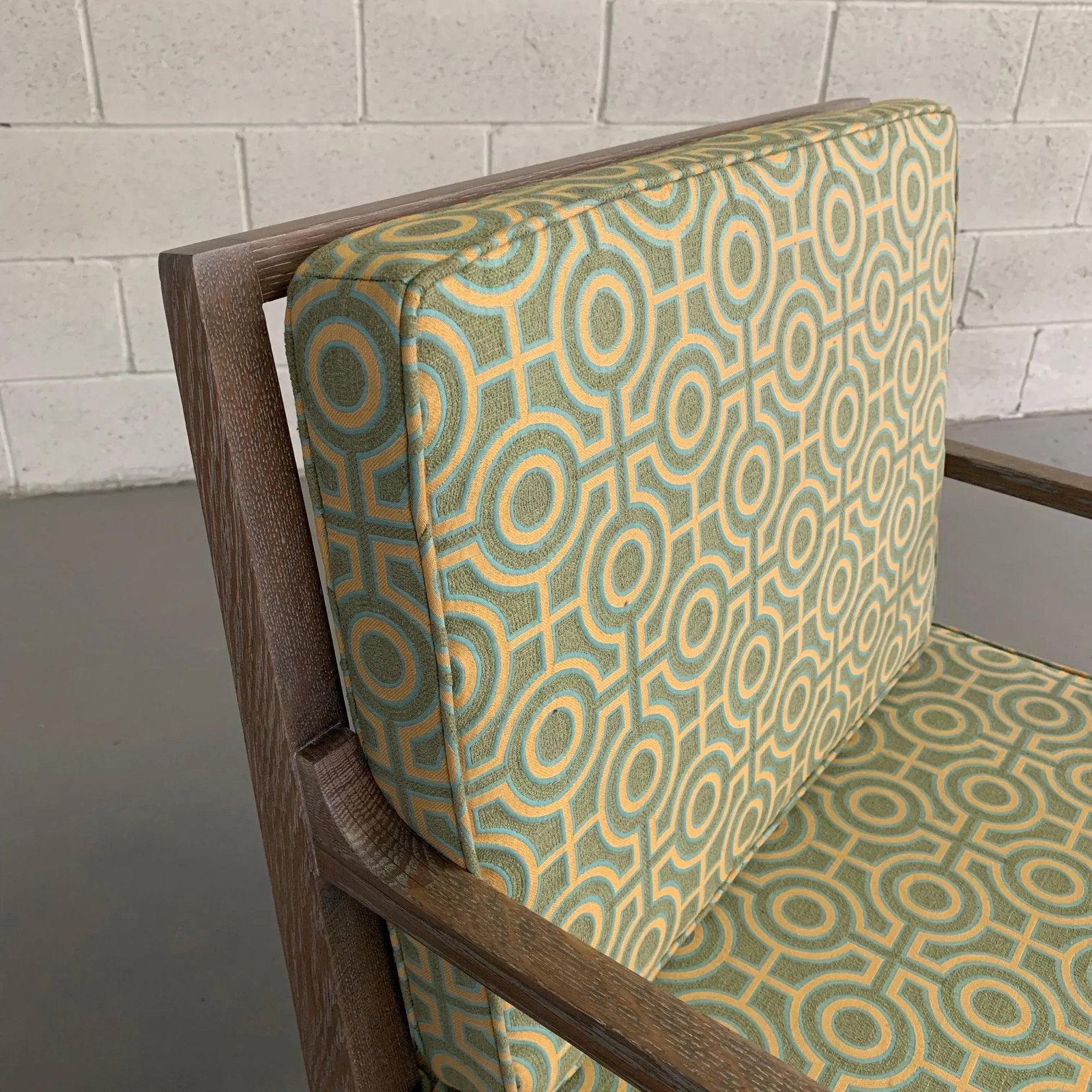 1970s Vintage Hollywood Regency Pickled Oak Upholstered Armchair - 9