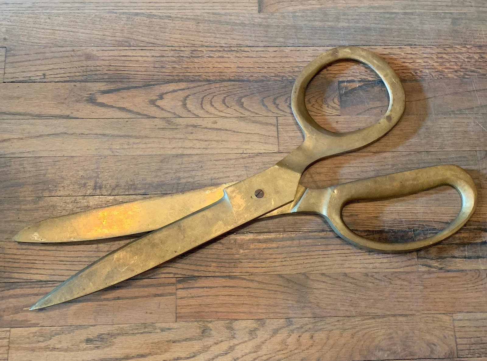 Mid 20th Century Oversized Bonze Advertising Store Display Scissors - 5