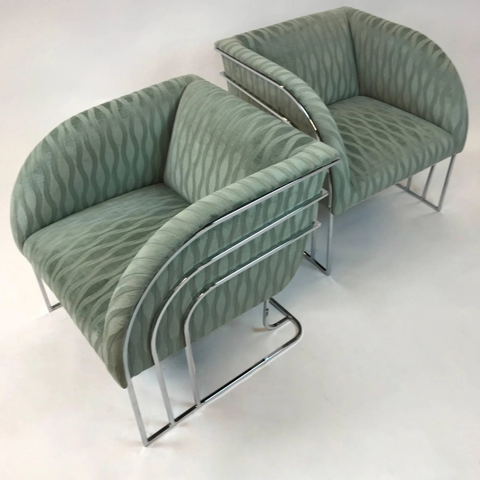 Mid 20th Century Chrome Lounge Chairs By George Mergenov - a Pair - 3