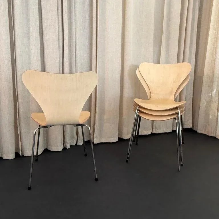 Set of Four Arne Jacobsen Maple Series 7 Chairs for Fritz Hansen Model 3107 - 7