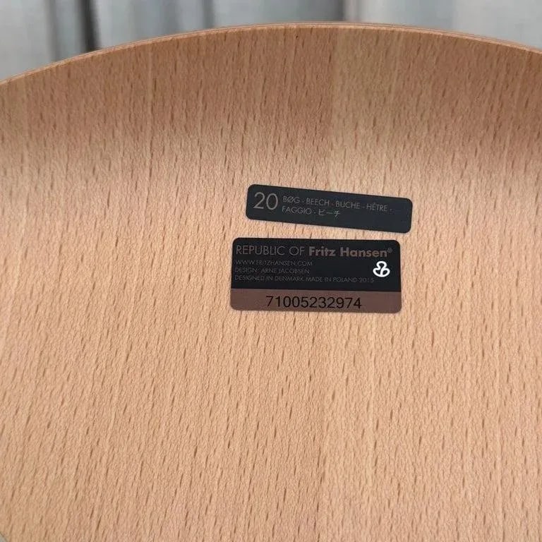 Set of 4 Arne Jacobsen Beech Series 7 Chairs for Fritz Hansen Model 3107 - 9