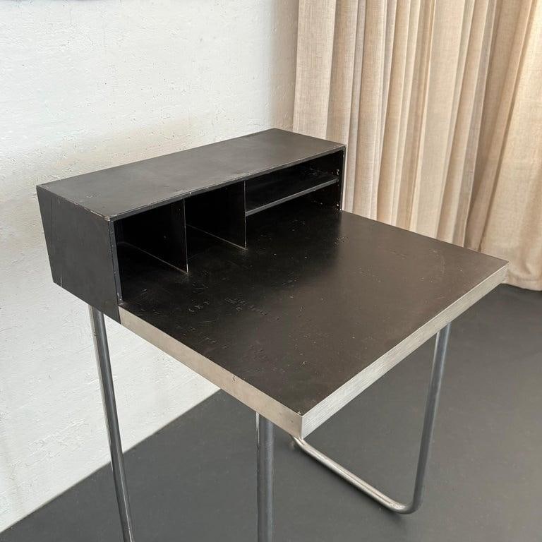 1930s Bauhaus Tiered Tubular Chromed Steel Writing Desk - 8