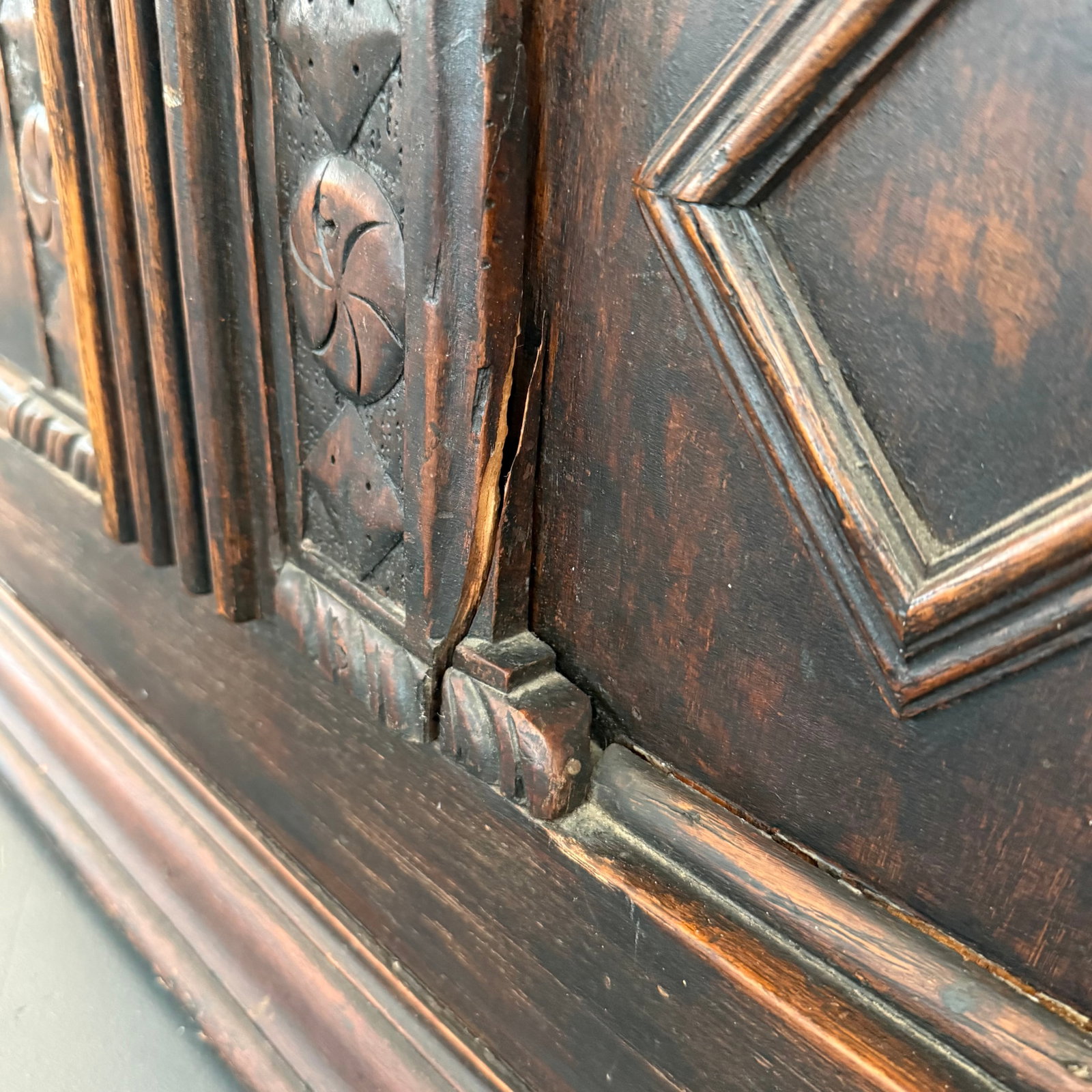 Antique Artisan Hand Carved Mahogany Blanket Chest Trunk - 9
