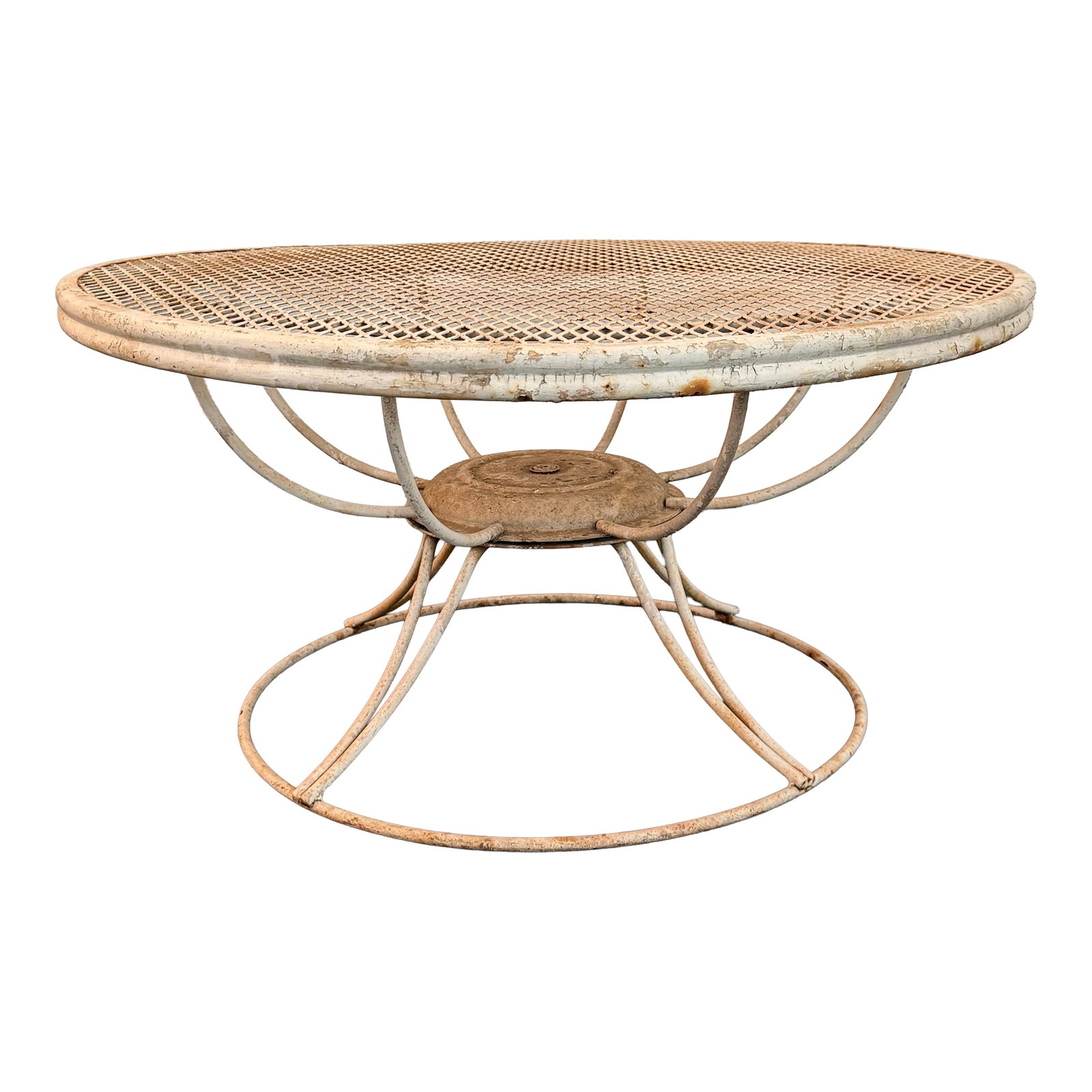 Mid-Century Modern Woodard Sculptura Style Swivel Outdoor Coffee Table: This classic Mid-Century Modern outdoor coffee table showcases a sculpted wire-hoop pedestal base supporting a signature diamond-mesh swiveling top. The authentic, weather-worn white finish gives it
