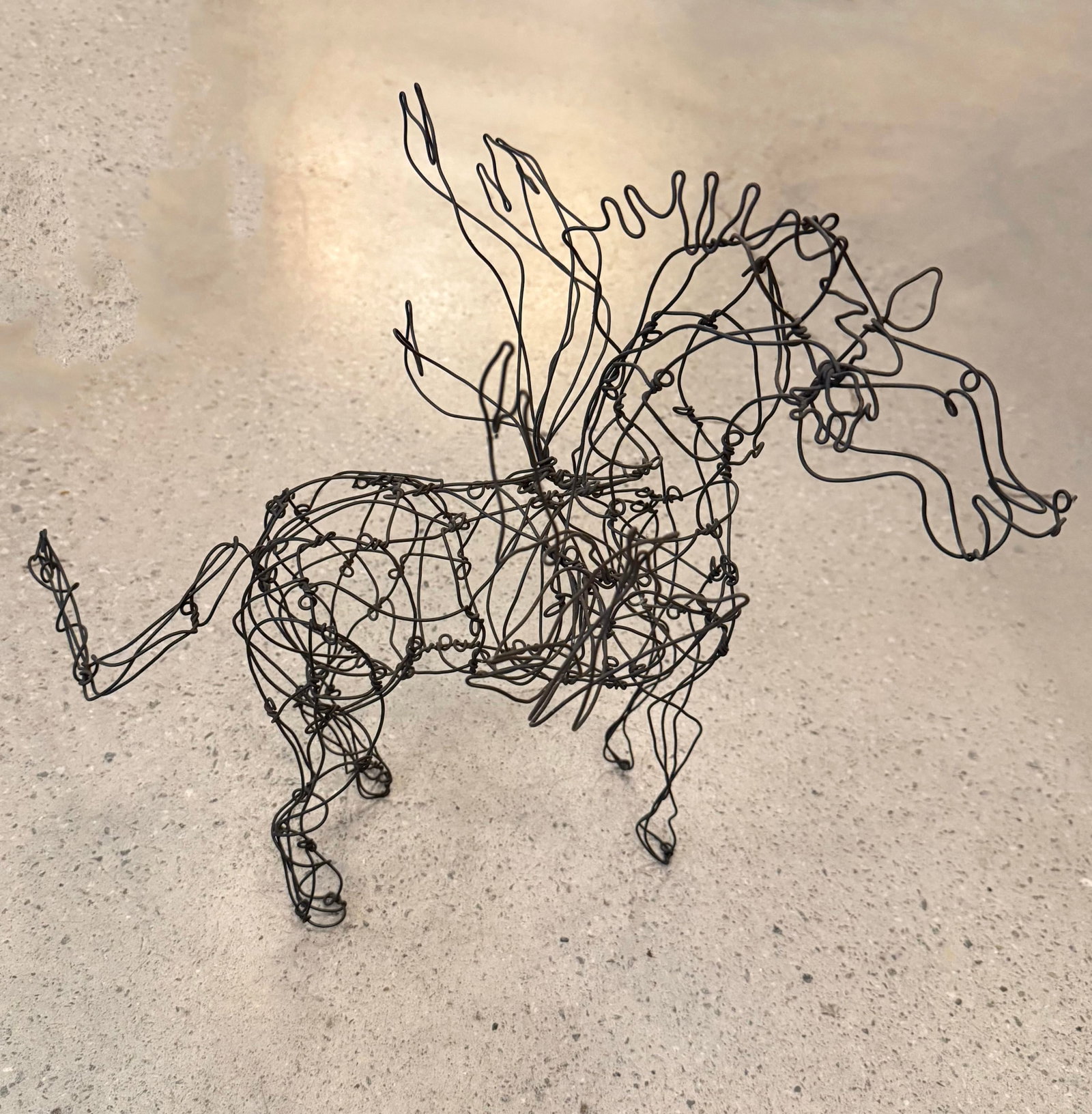 Folk Art Continuous Wire Pegasus Sculpture by Thai Varick - 2