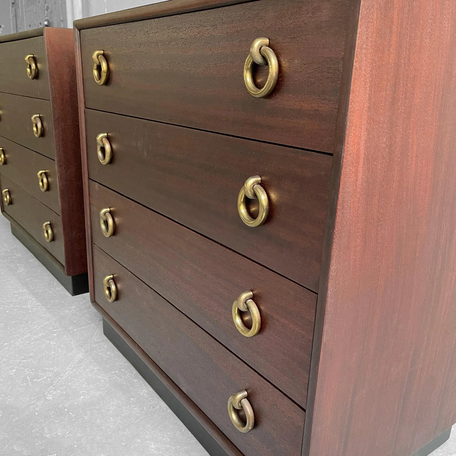 Pair of Hollywood Regency Mahogany Dressers Attributed to Gilbert Rohde - 10