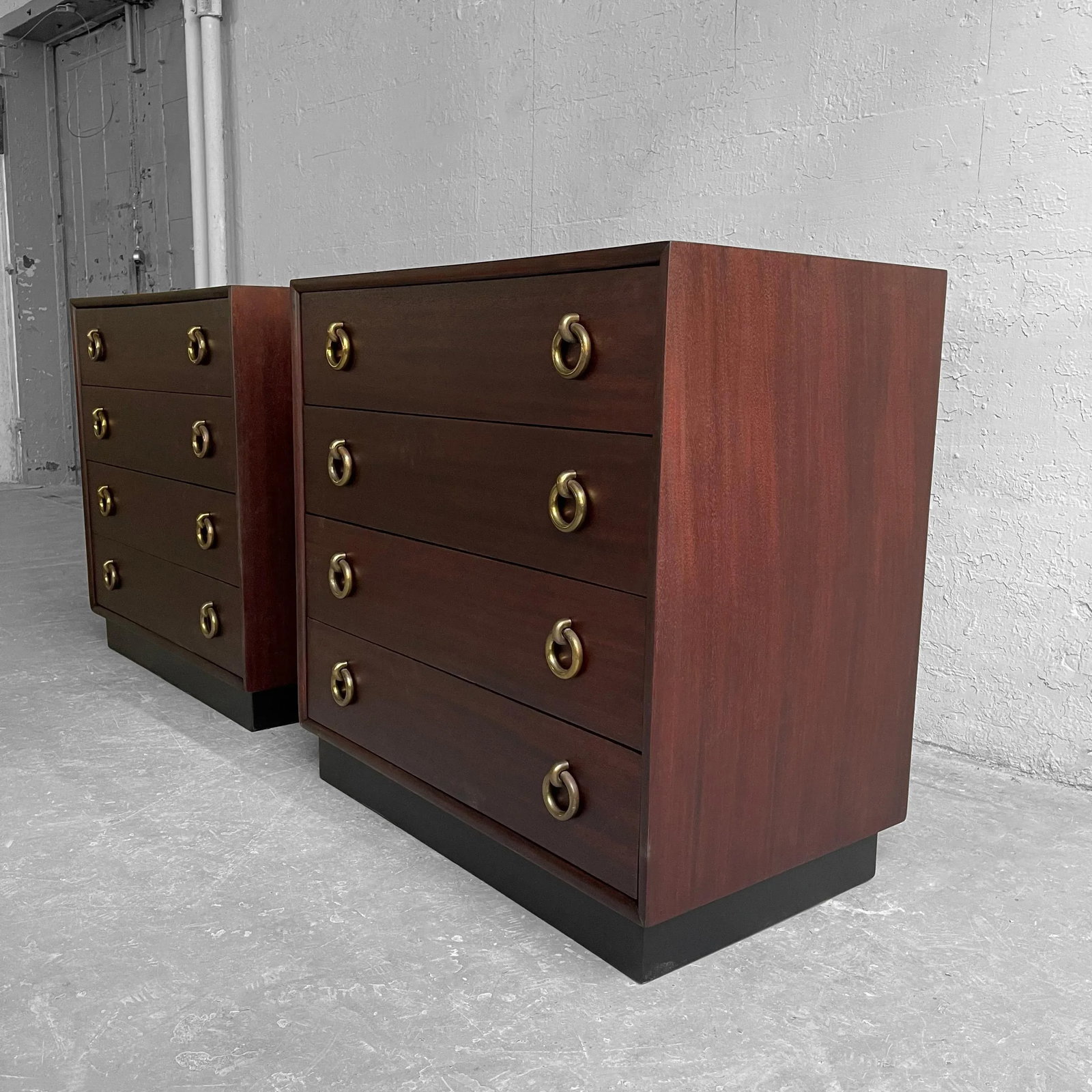 Pair of Hollywood Regency Mahogany Dressers Attributed to Gilbert Rohde - 5