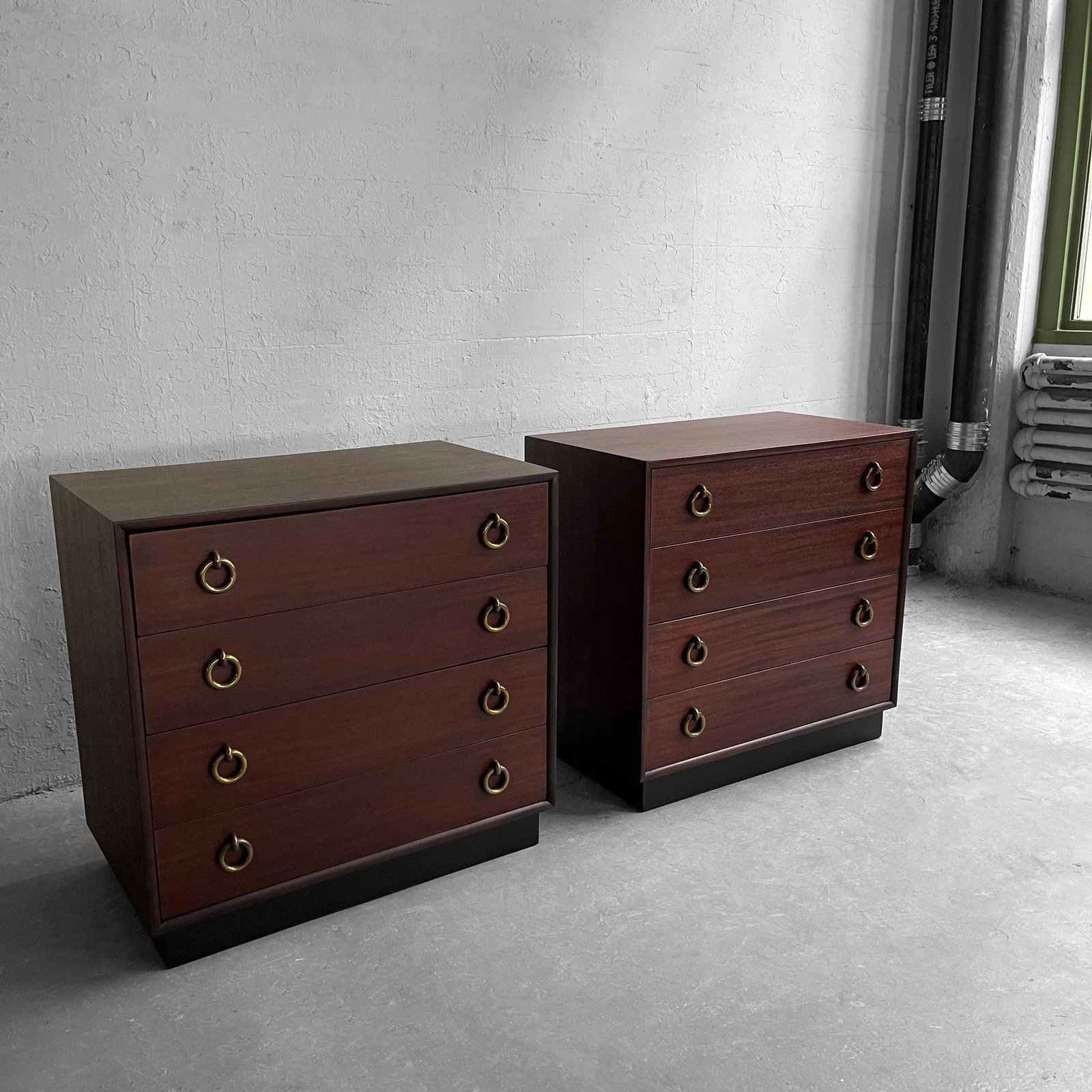 Pair of Hollywood Regency Mahogany Dressers Attributed to Gilbert Rohde - 7