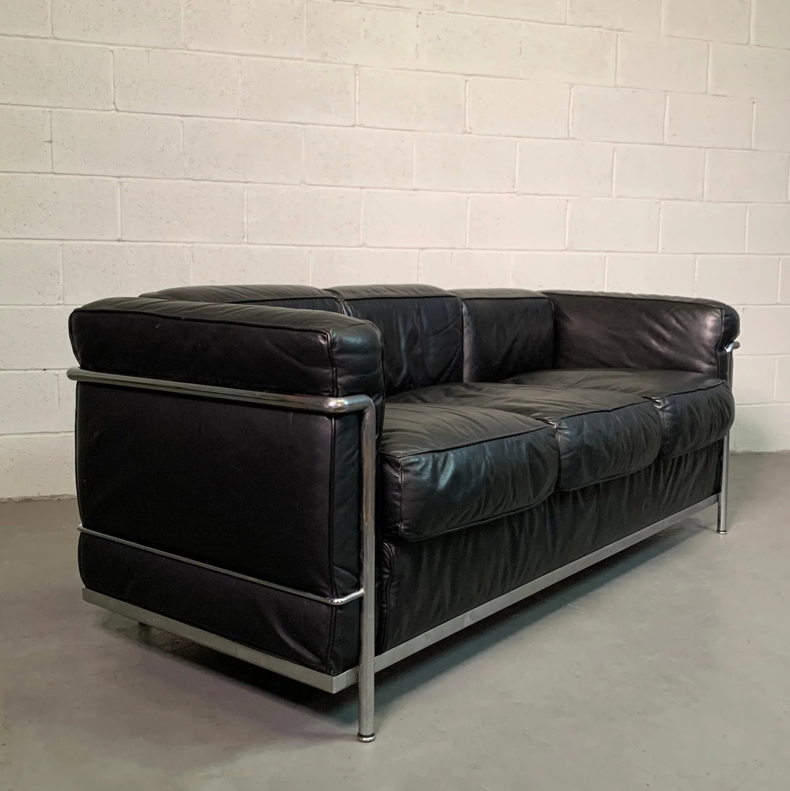 Mid 20th Century Le Corbusier for Cassina Leather & Chrome LC2 Sofa - 10