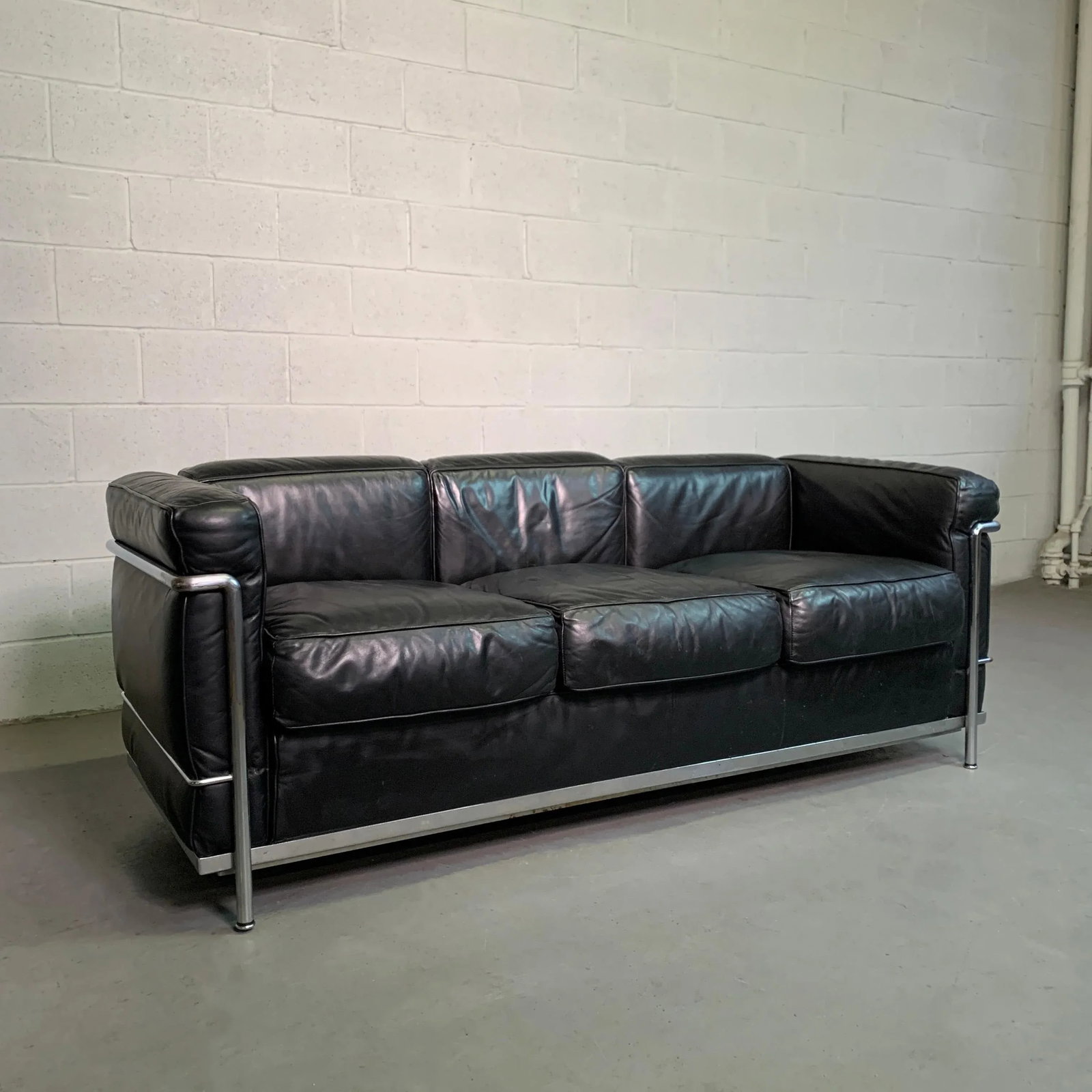 Mid 20th Century Le Corbusier for Cassina Leather & Chrome LC2 Sofa - 2