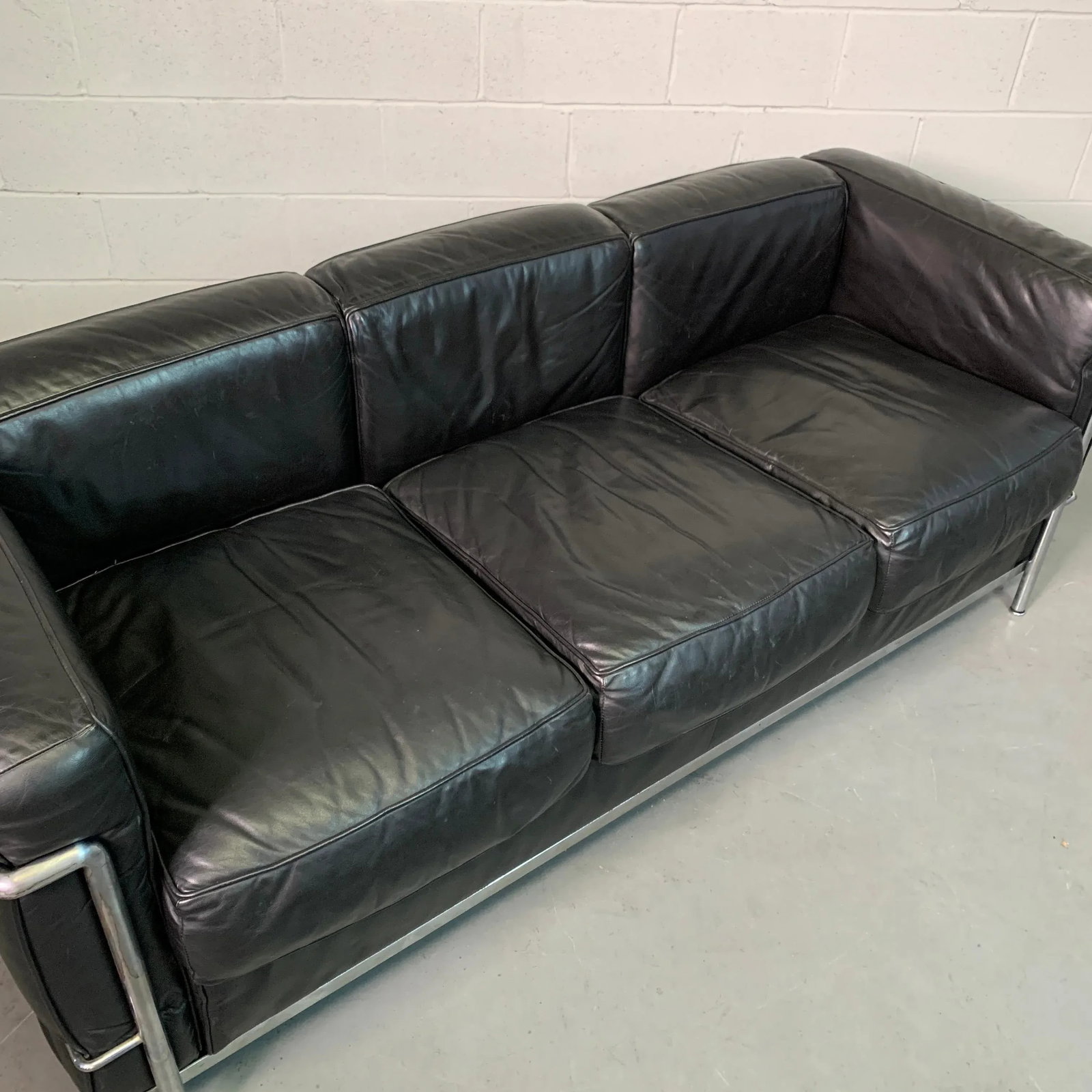 Mid 20th Century Le Corbusier for Cassina Leather & Chrome LC2 Sofa - 3