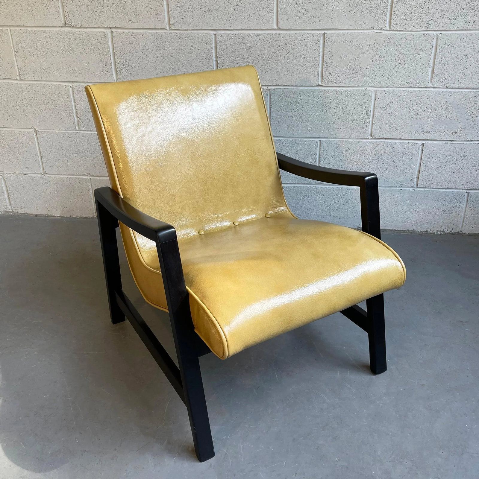 Mid 20th Century Jens Risom Mid-Century Modern Scoop Leather Lounge Chair - 4