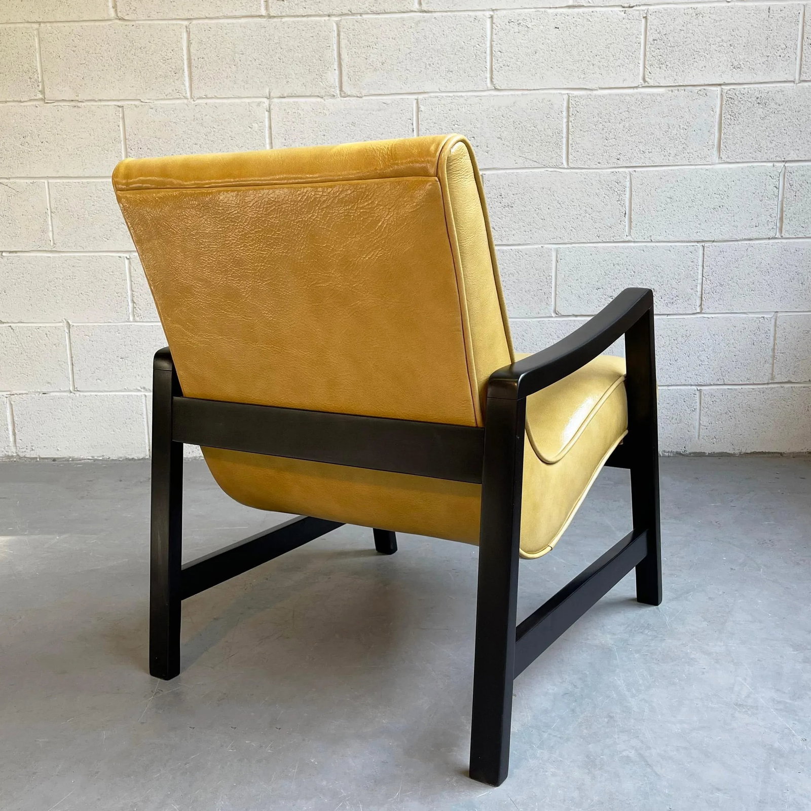 Mid 20th Century Jens Risom Mid-Century Modern Scoop Leather Lounge Chair - 7