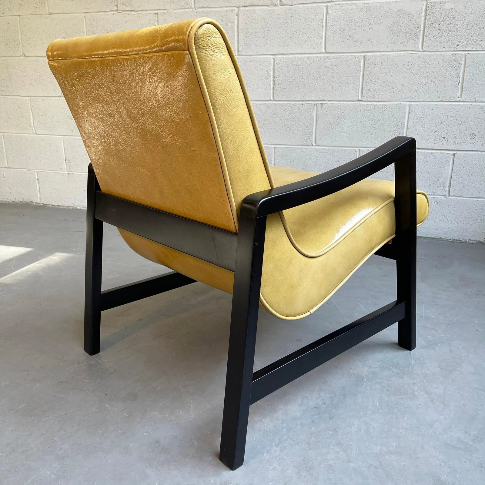 Mid 20th Century Jens Risom Mid-Century Modern Scoop Leather Lounge Chair - 9