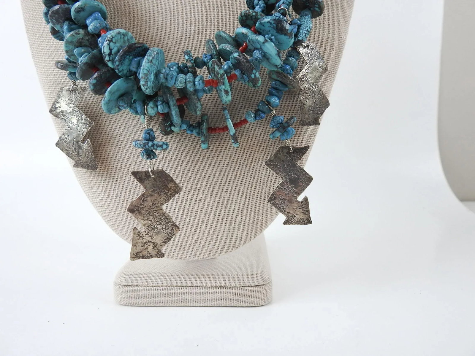 Late 20th Century Artist Studio Turquoise Sterling Silver Necklace & Earrings - 7