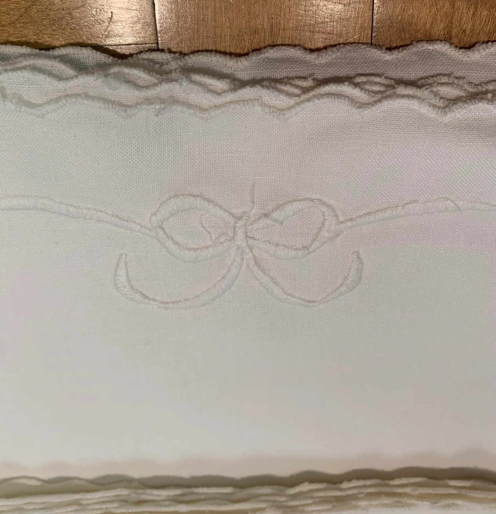 Antique Oval Placemats With Small Scalloped Edge- Set of 16 - 6