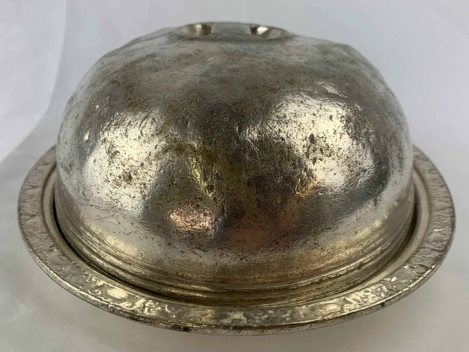 Vintage Waldorf Astoria Hammered Silver-Plated Lidded Serving Tray - 3