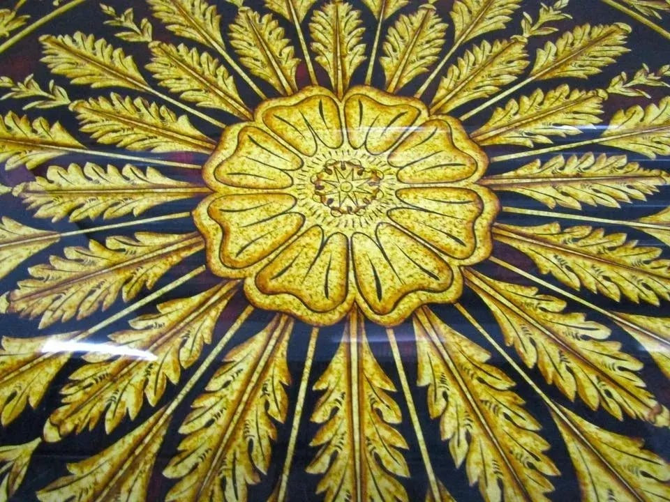 Maitland-Smith Verre Eglomise Reverse Painted Glass Table With Lotus Blossom Brass Feet 1980s - 6
