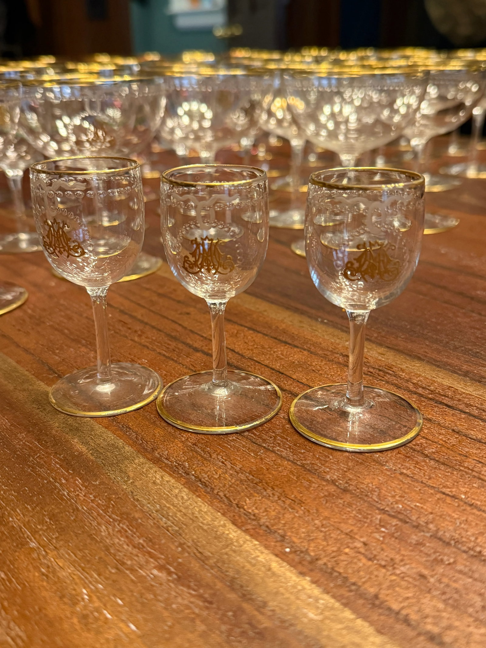 101 Pc, Belle Époque Gilt-Monogrammed Crystal Service, in the Manner of Baccarat - 8