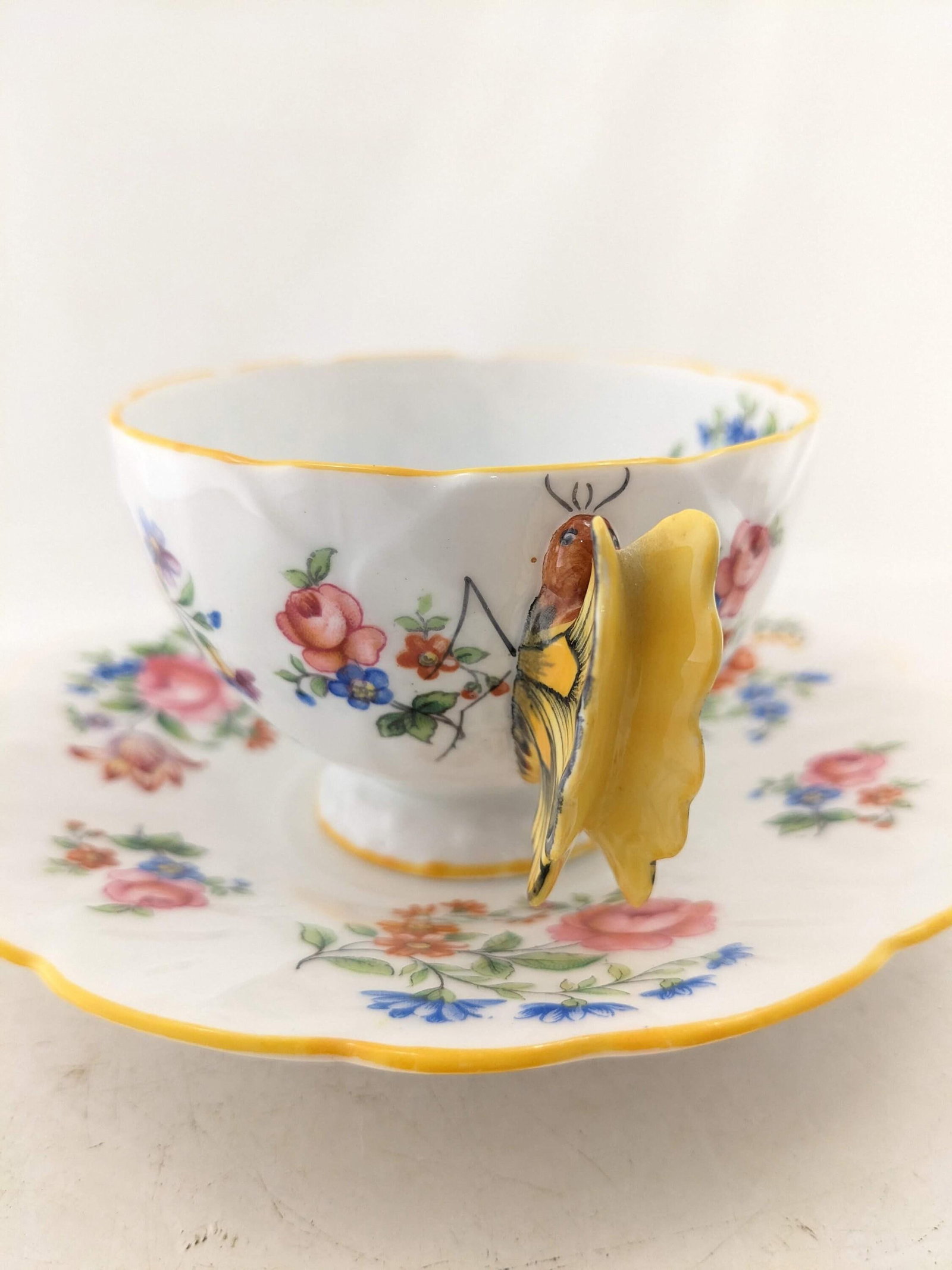 Rare Vintage Aynsley Teacup and Saucer With Yellow Butterfly Handle - 4