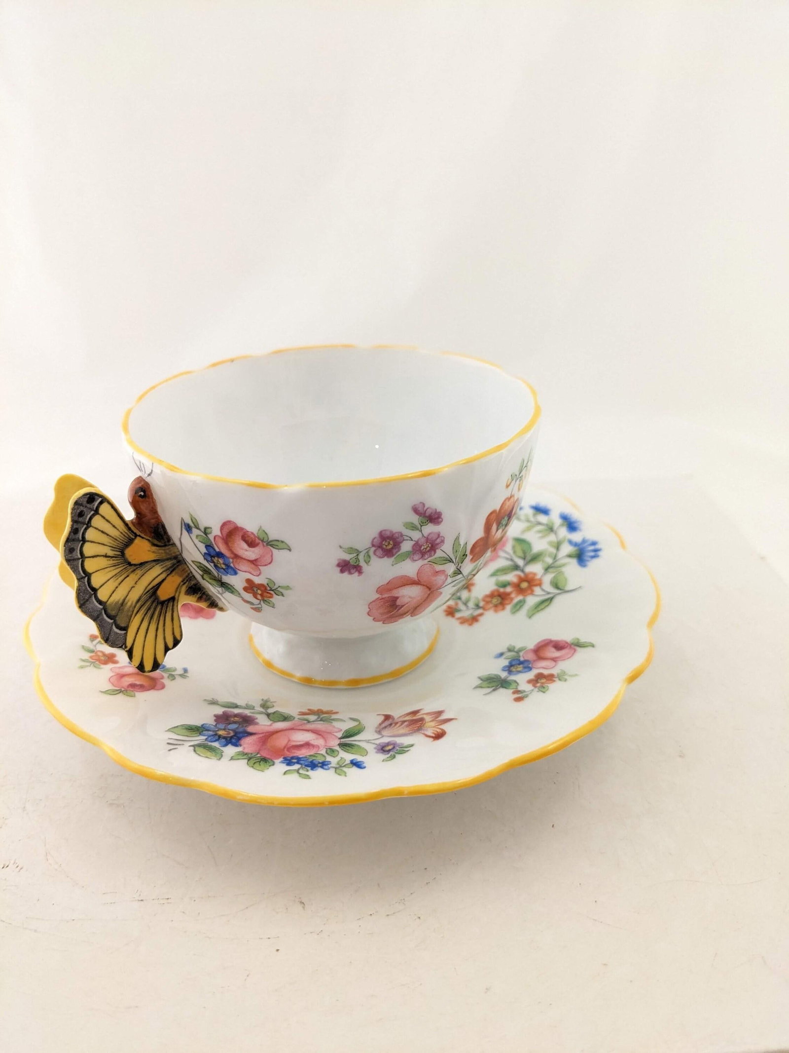 Rare Vintage Aynsley Teacup and Saucer With Yellow Butterfly Handle - 5
