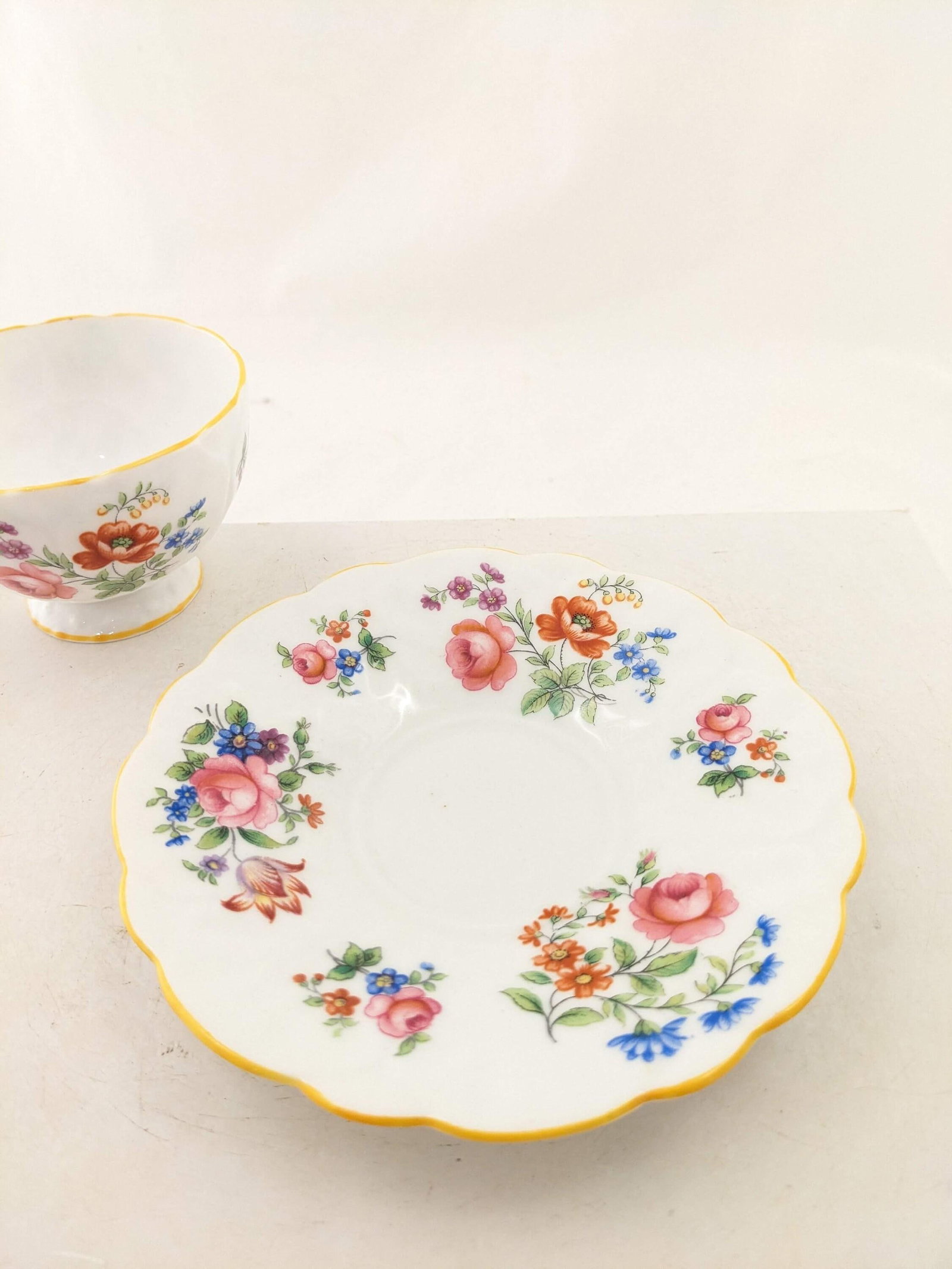 Rare Vintage Aynsley Teacup and Saucer With Yellow Butterfly Handle - 8