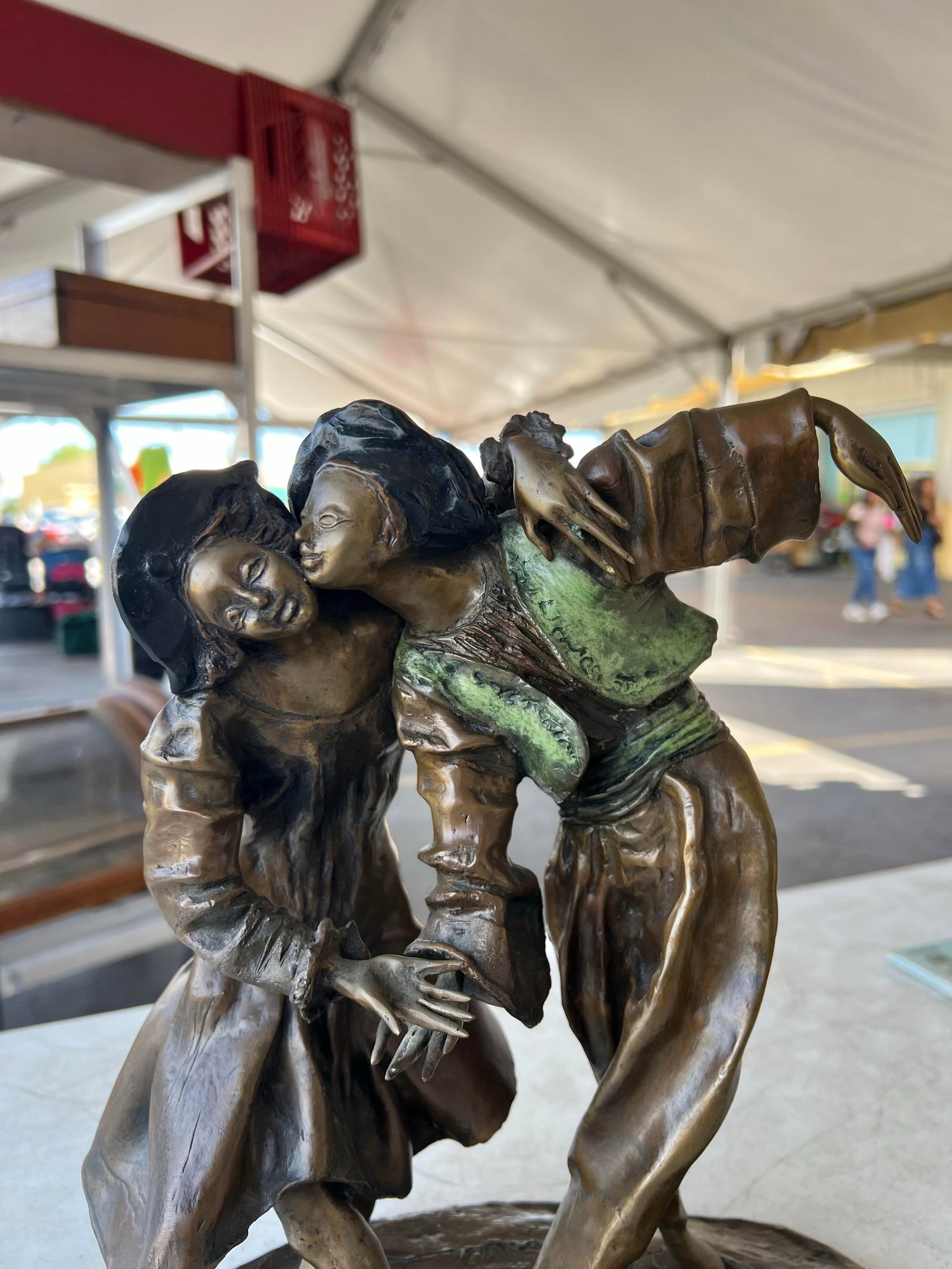 Vintage French Lost Wax Bronze Sculpture of a couple. Titled "A Kiss" (Un Baiser). - 8