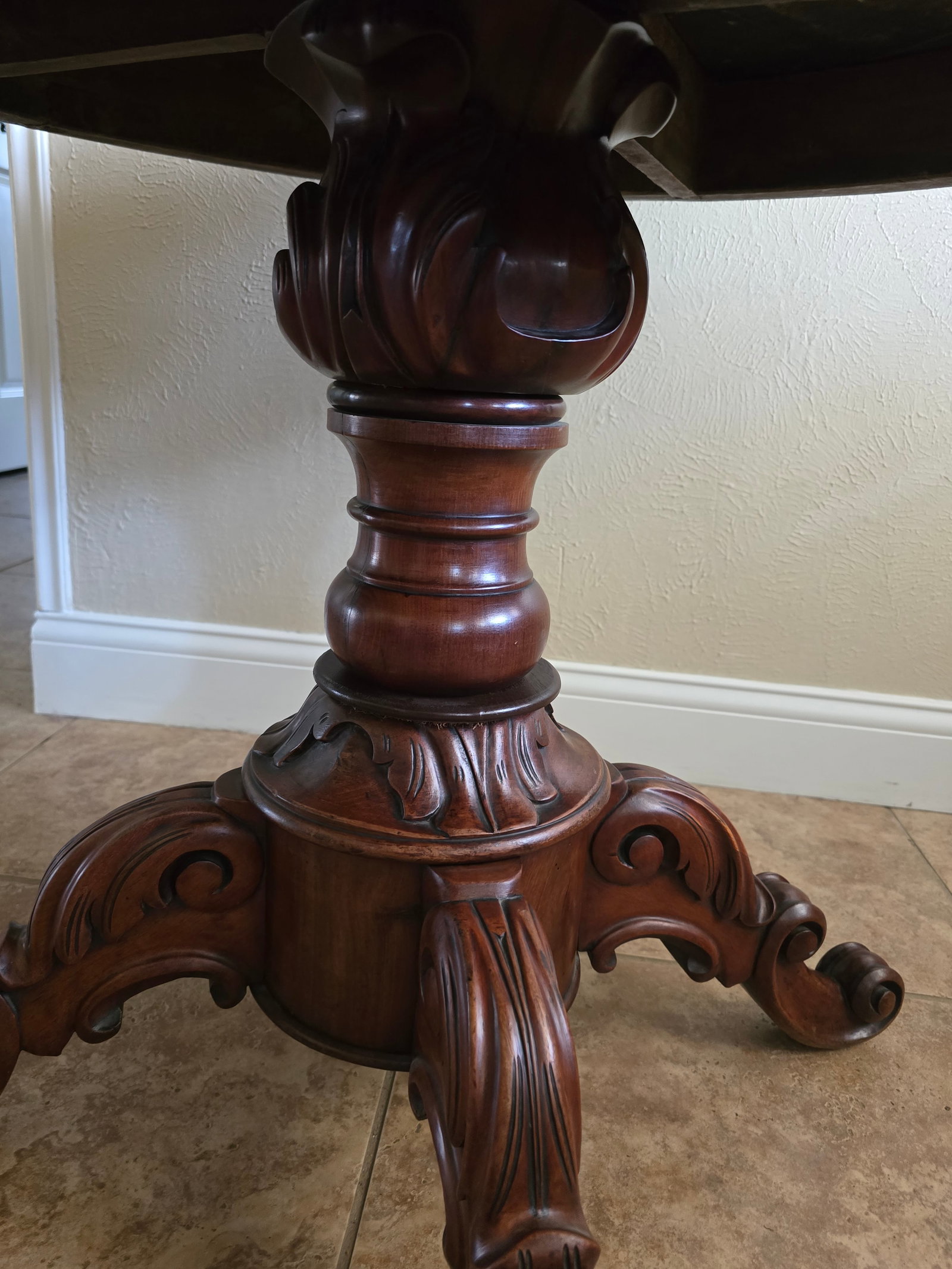 1830s Louis Phillippe Marble Top Pedestal Mahogany Center Table - 4
