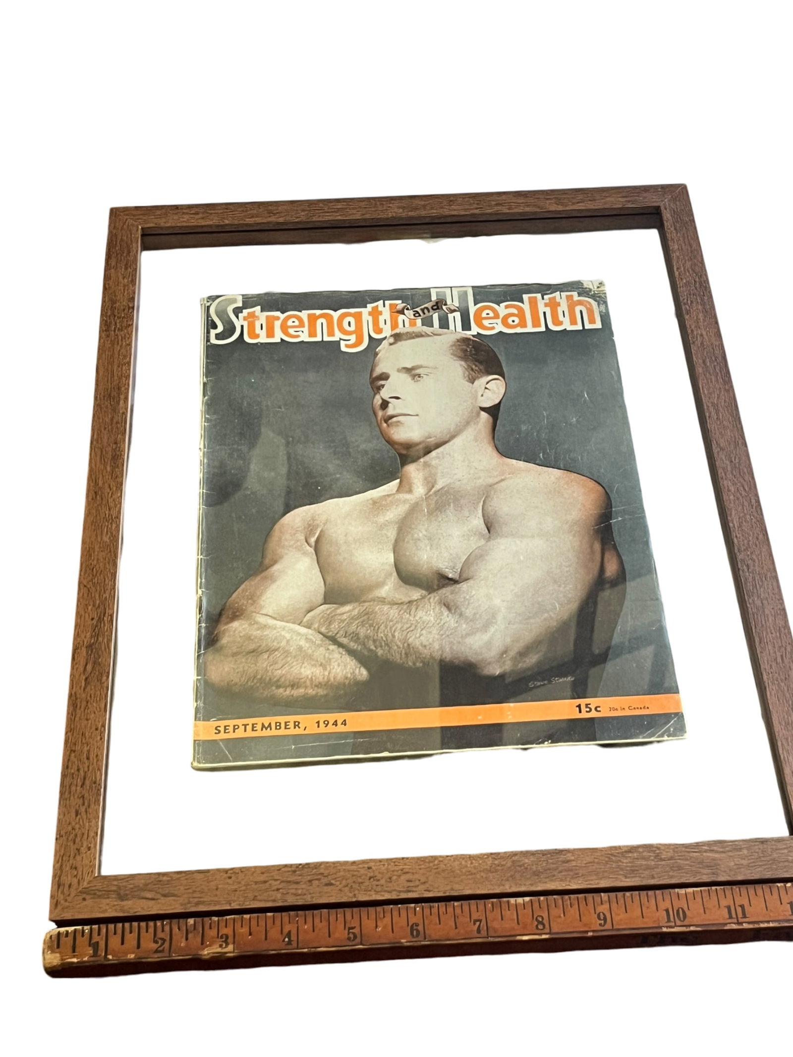 Framed 1940s "Strength & Health" Magazine Covers – Art Deco Bodybuilding Beefcake Photography - 5