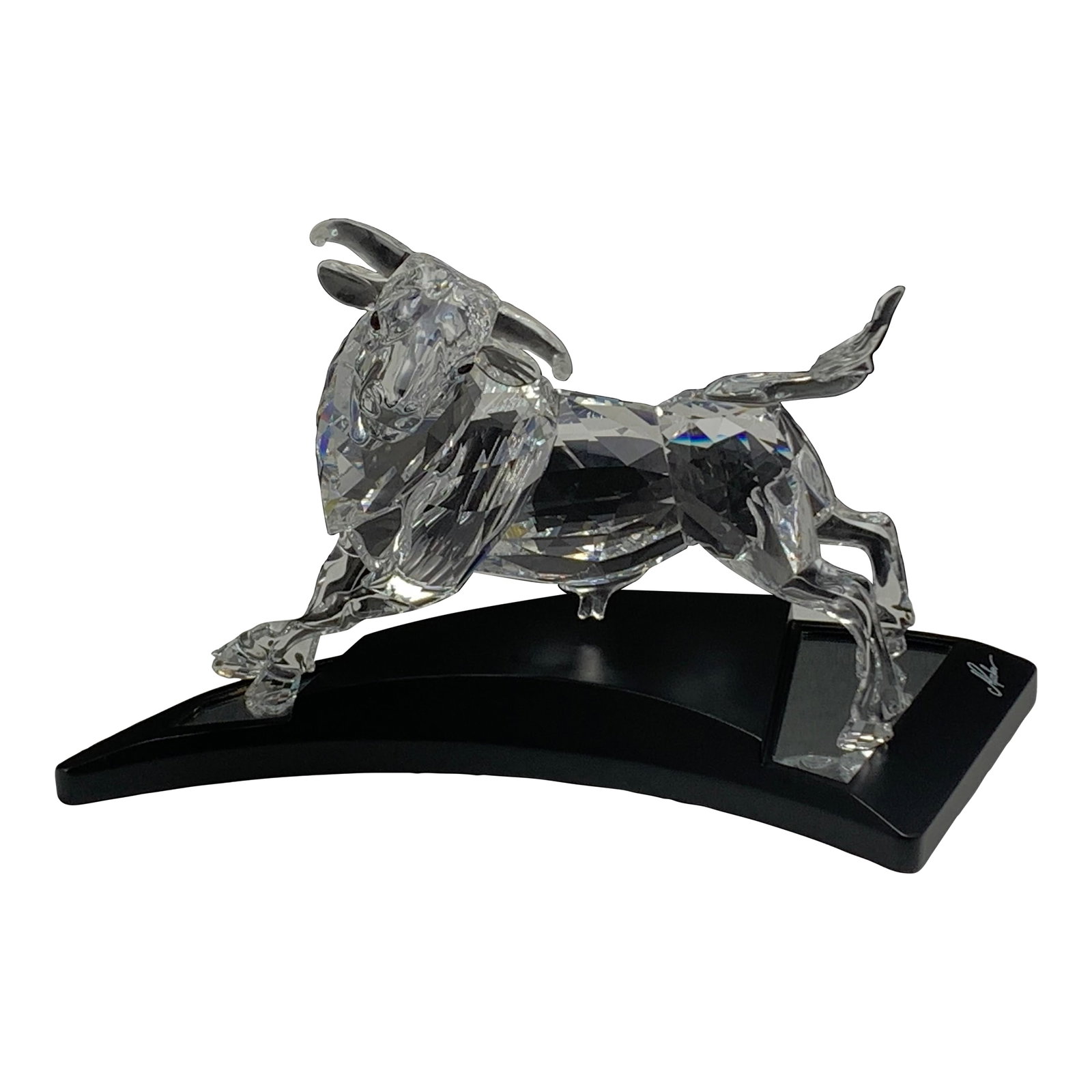 2004 Swarovski 'Bull' Numbered Limited Edition Der Stier: This is a very rare SWAROVSKI 'THE 'BULL', NUMBERED, LIMITED EDITION/DER 'STIER'. A crystal masterpiece and among the ultimate collectibles! In 2004, Swarovski presented the 'Bull', a new Numbered