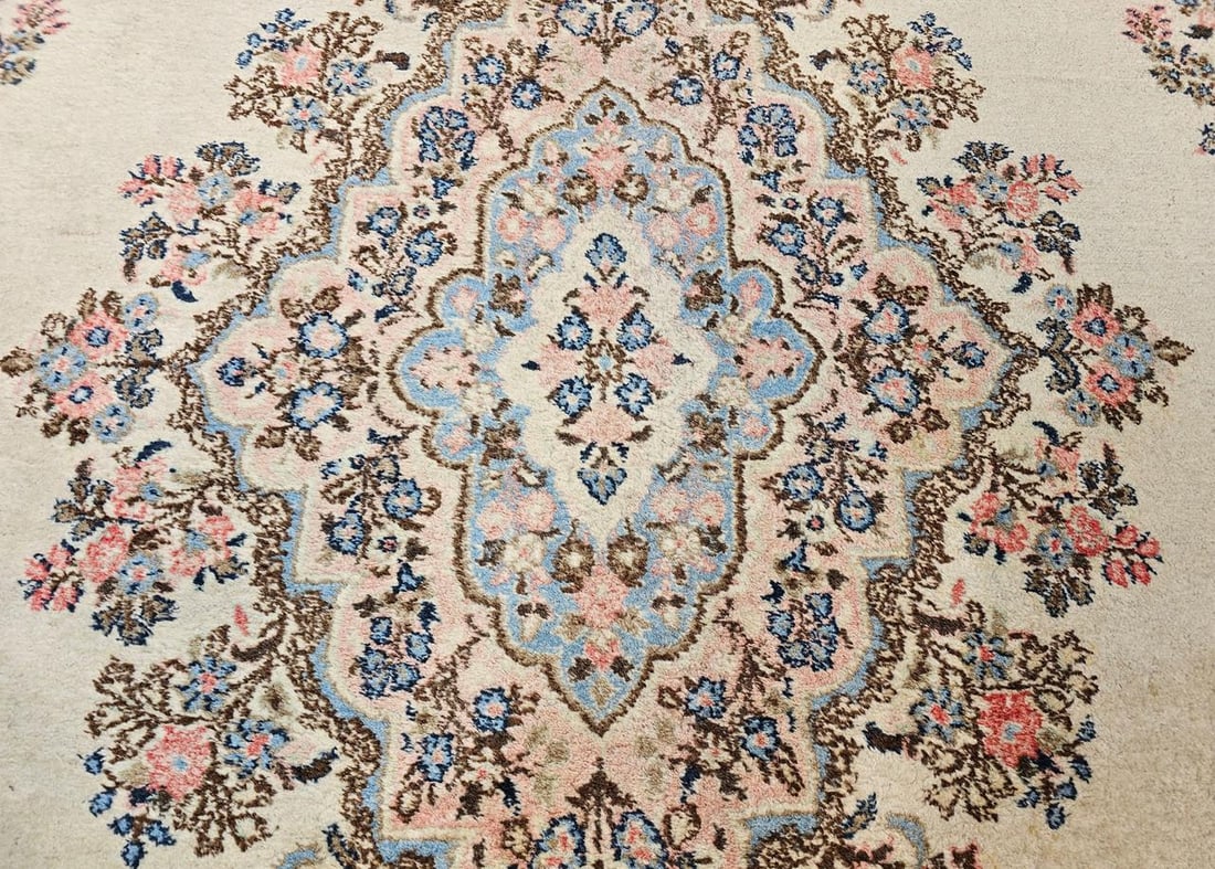 Vintage Persian Qazvin Oversize Rug, Hand-Knotted Floral Medallion, Ivory & Blue. 10' X 20' - 16