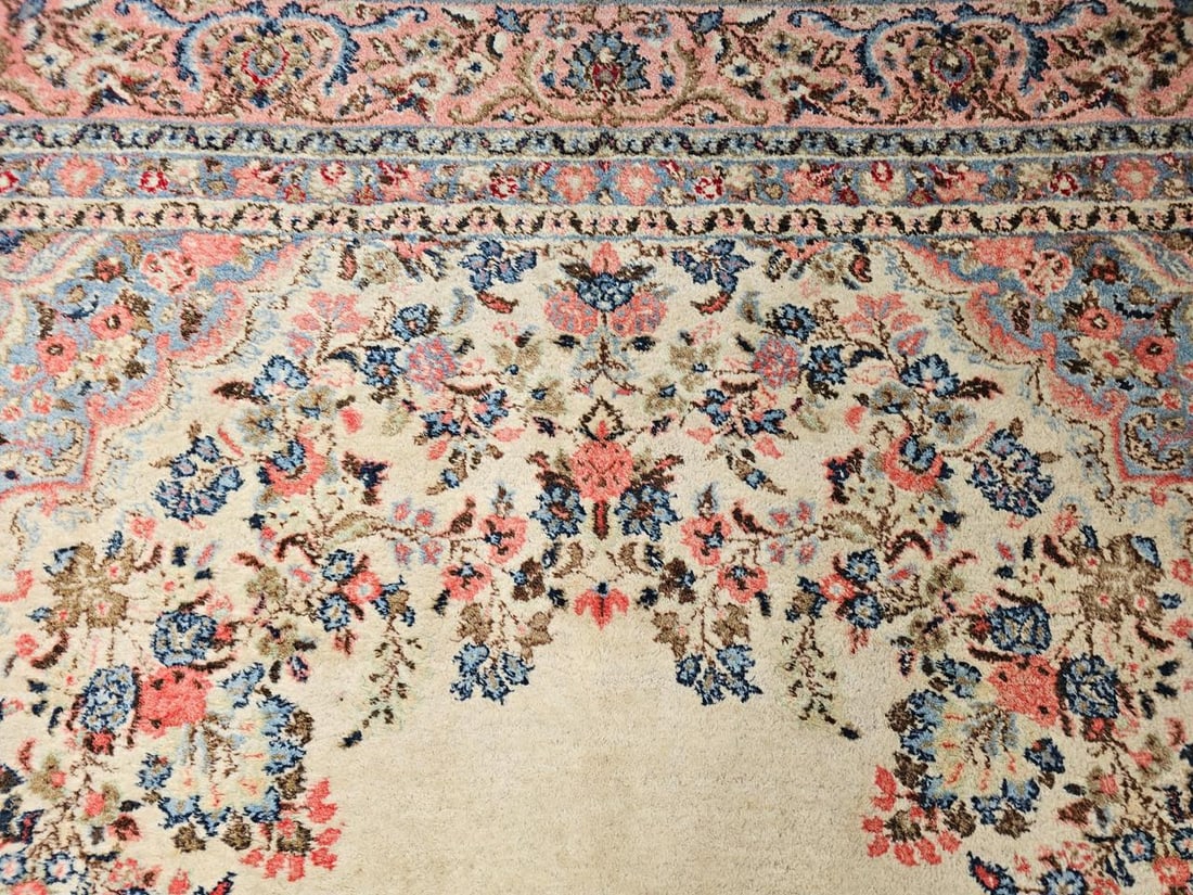 Vintage Persian Qazvin Oversize Rug, Hand-Knotted Floral Medallion, Ivory & Blue. 10' X 20' - 18