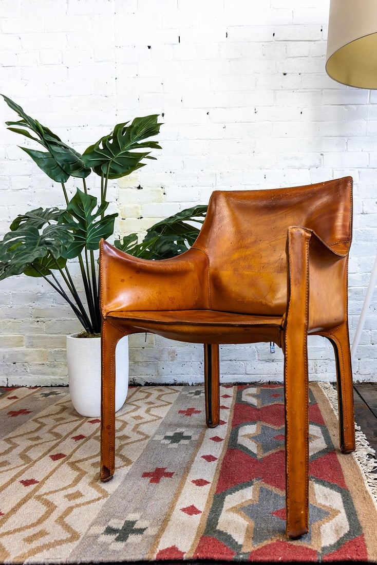 1970s Pair of Cab 413 Armchairs in Cognac Leather by Mario Bellini for Cassina - 4