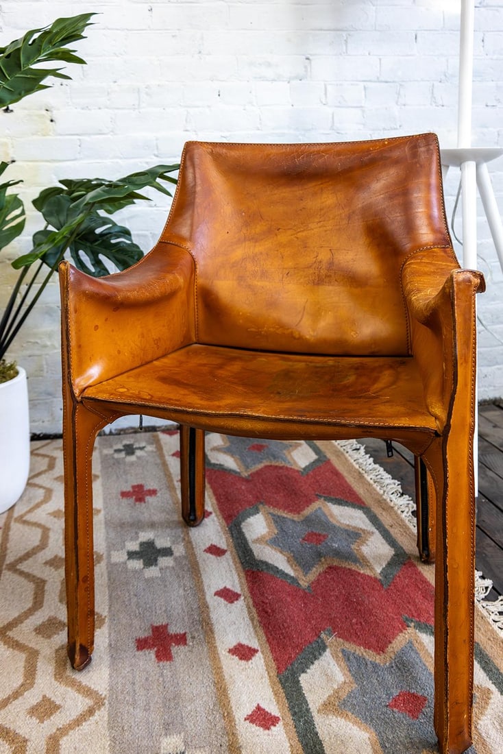 1970s Pair of Cab 413 Armchairs in Cognac Leather by Mario Bellini for Cassina - 5