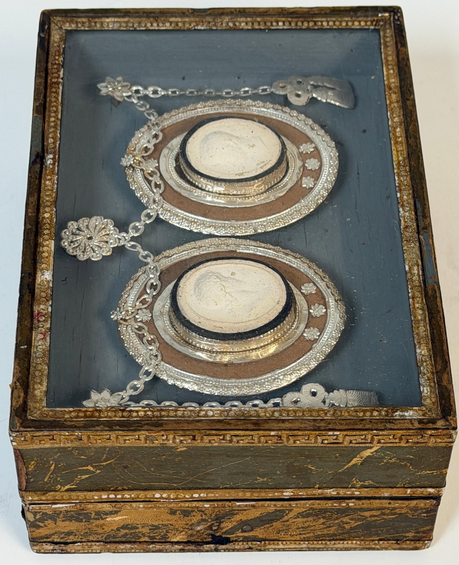 19th C. Italian Grand Tour Intaglio Plaster Medallion & Gilt Marbled Leather Box - 8