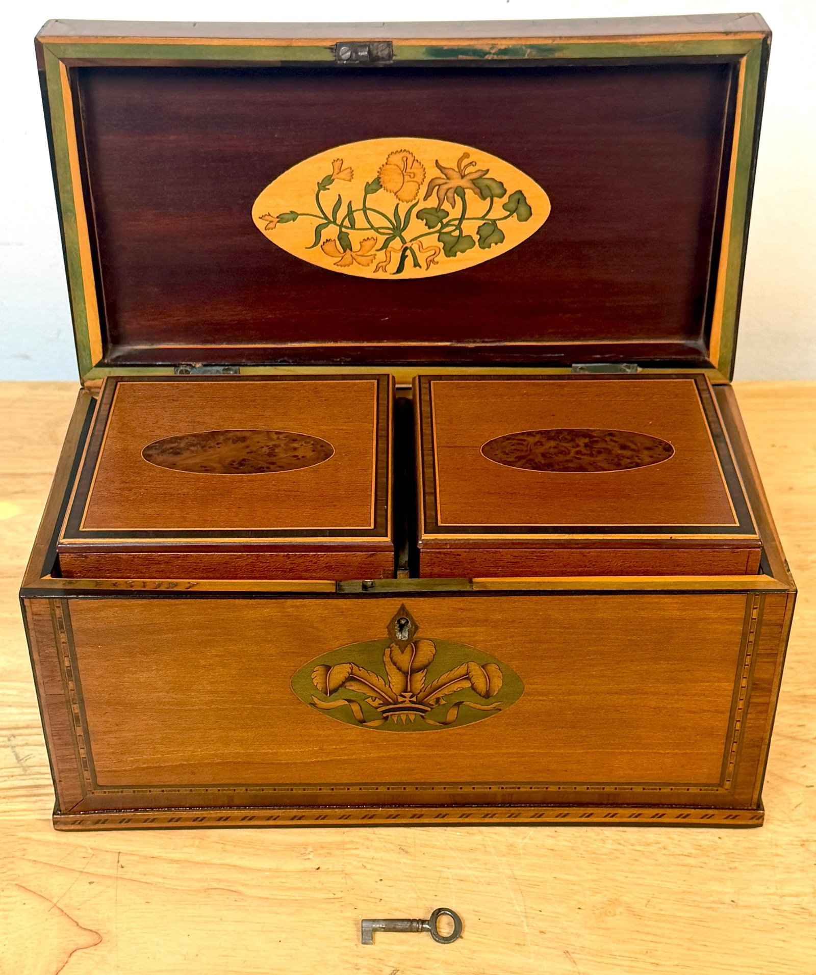 Documented Georgian /Sheraton Marquetry Tea Caddy, with Prince of Wales Feathers - 3