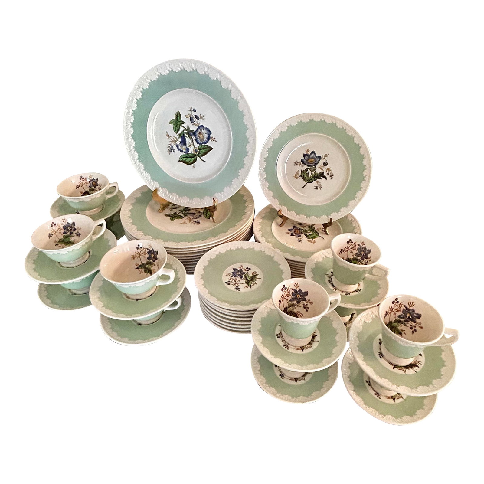 1930's Wedgewood China Corinthian Hampton Court With Celadon Mint Green Rim - A Set of 60 Pieces: This dinnerware from Wedgwood England dates to 1937 (now discontinued ) and is ready to grace another home for many years. The set is part of the "Corinthian" series and the pattern is "Hampton