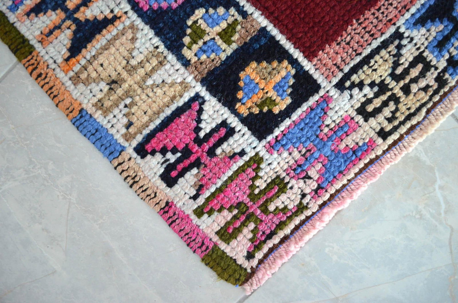 Vintage Hand Knotted Rug Ethnic Kurdish Rug - 4"²8"³ X 8"² - 11