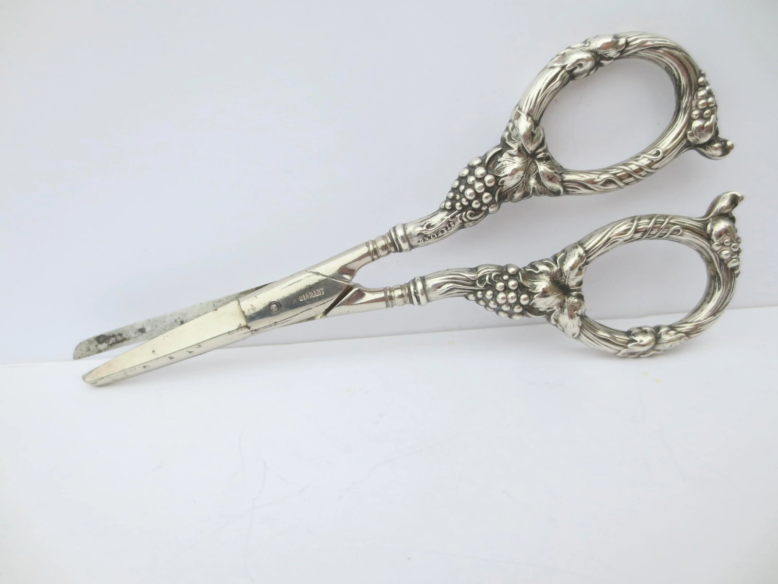 Grape Shears Sterling Silver Circa 1920s' - 3