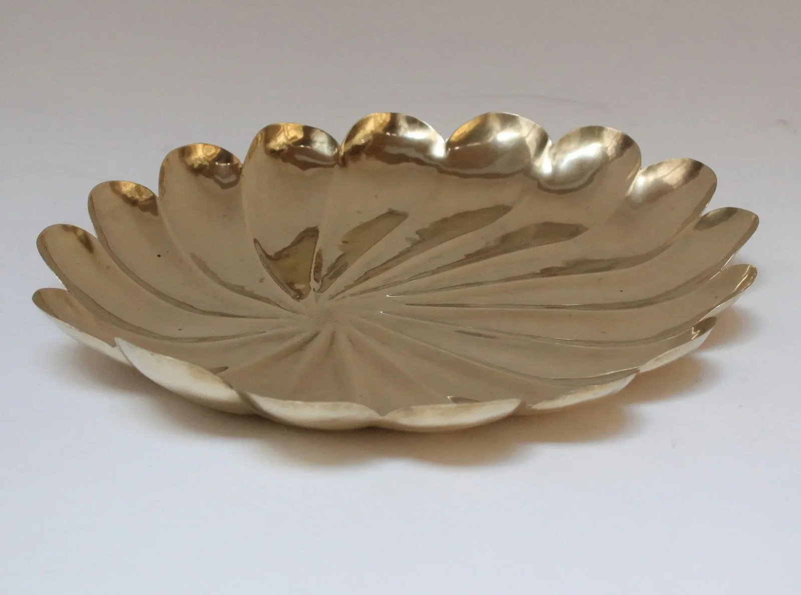 Vintage Italian Brass Scalloped Decorative Tray - 3