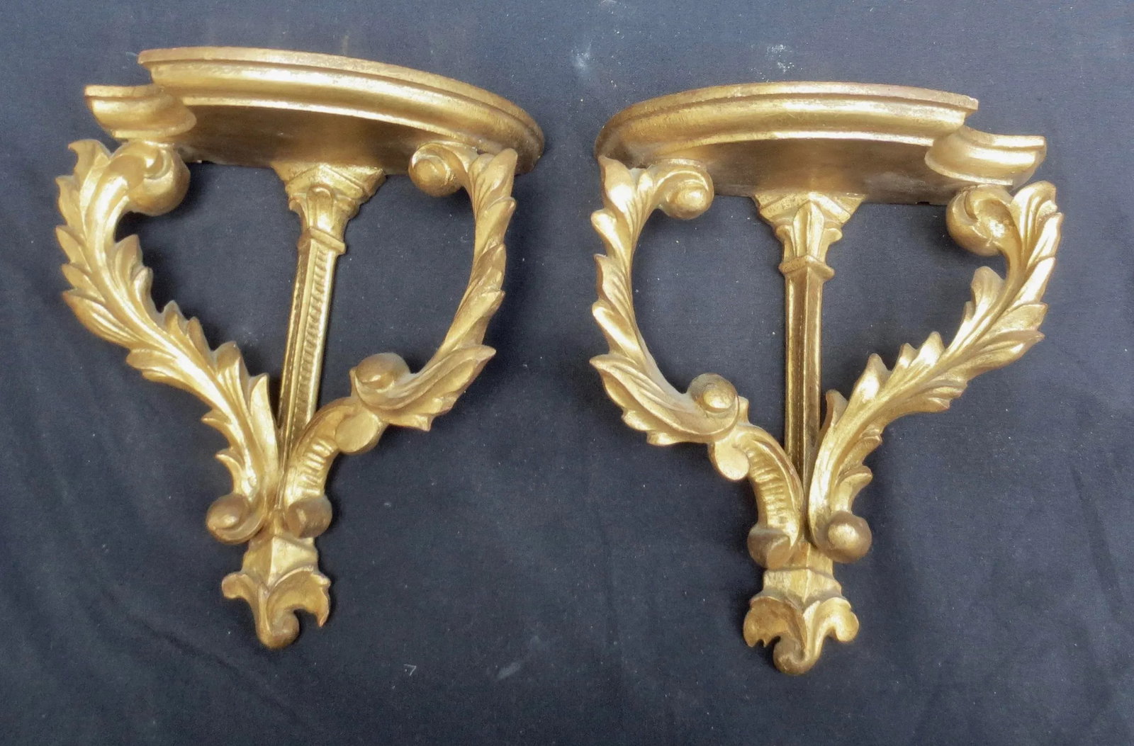 Vintage Carved Italian Gilt Wood Wall Brackets - A Pair of 2 - 3