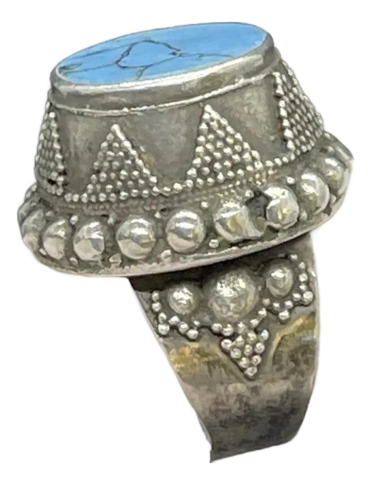 Antique Yemen Sterling Silver Blue Howlite Tower Ring. Antique Yemen Jewelry, Size 9: Rare Find! Unique Antique Tower Ring, Unisex in design. Solid craftsmanship on this solid Sterling ring, vibrant blue Howlite sits flush with the Sterling silver surround. The decor of silver drop