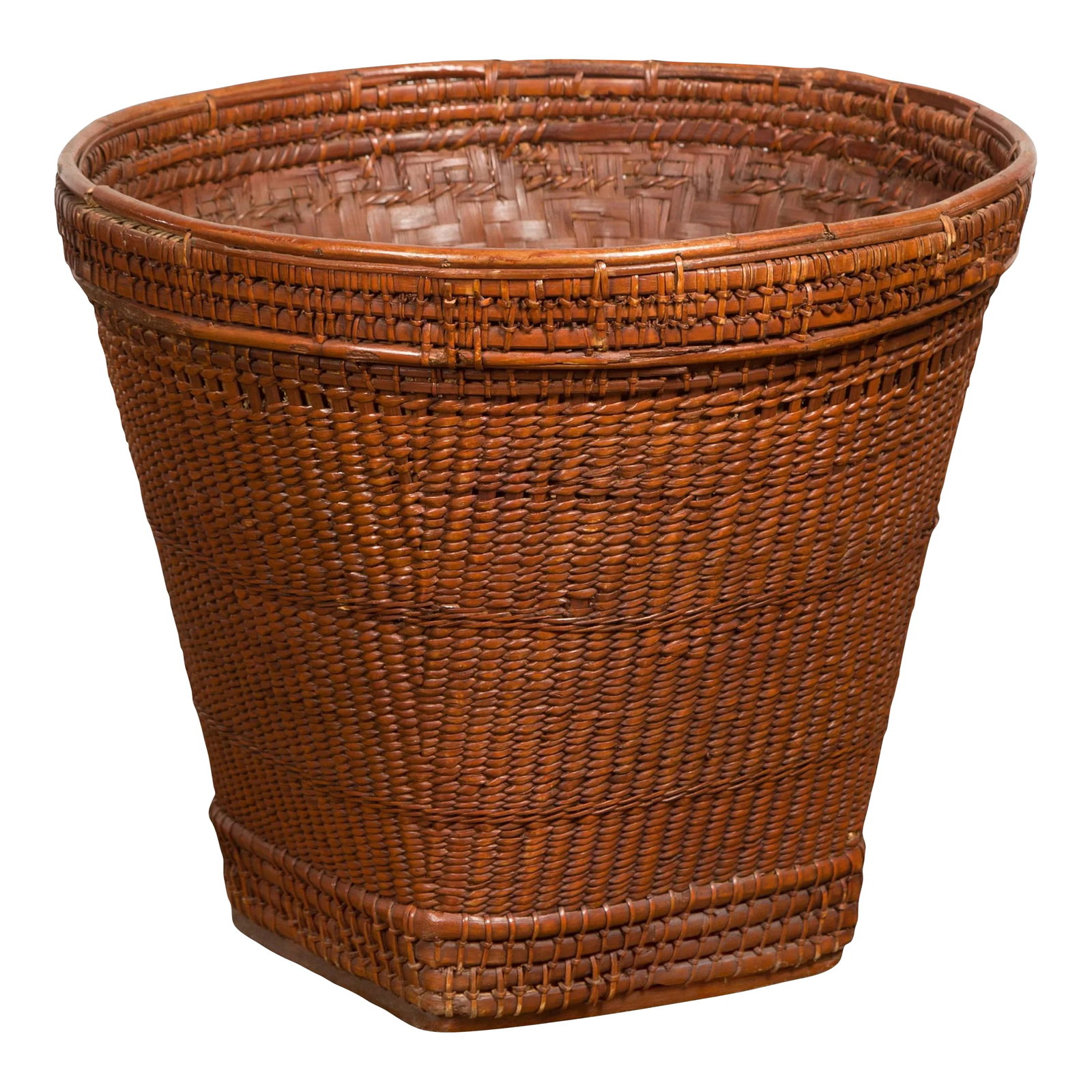 Hand Woven Rattan and Bamboo Thai 19th Century Grain Basket with Tapering Lines: An antique Thai hand-woven rattan, bamboo and wood grain basket from the 19th century, with tapering lines and rustic character. Created in Thailand during the 19th century, this grain basket charms